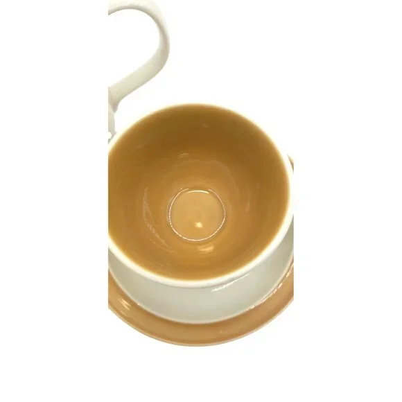 Tim Hortons Ceramic Teapot & Cup Set With Saucer Beige & White - Picture 6 of 7